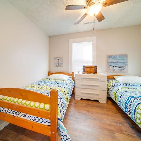Charming Cottage With Yard Less Than 1 Mi To Lake Erie! Geneva Экстерьер фото